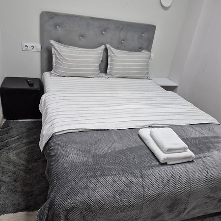 Budget Private Room 基希讷乌 外观 照片